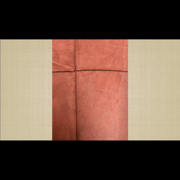 Zara feels like suede - Picture 2 of 3